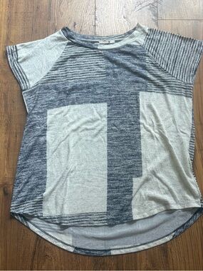 GAP Short Sleeve Colorblock Tee in Blue